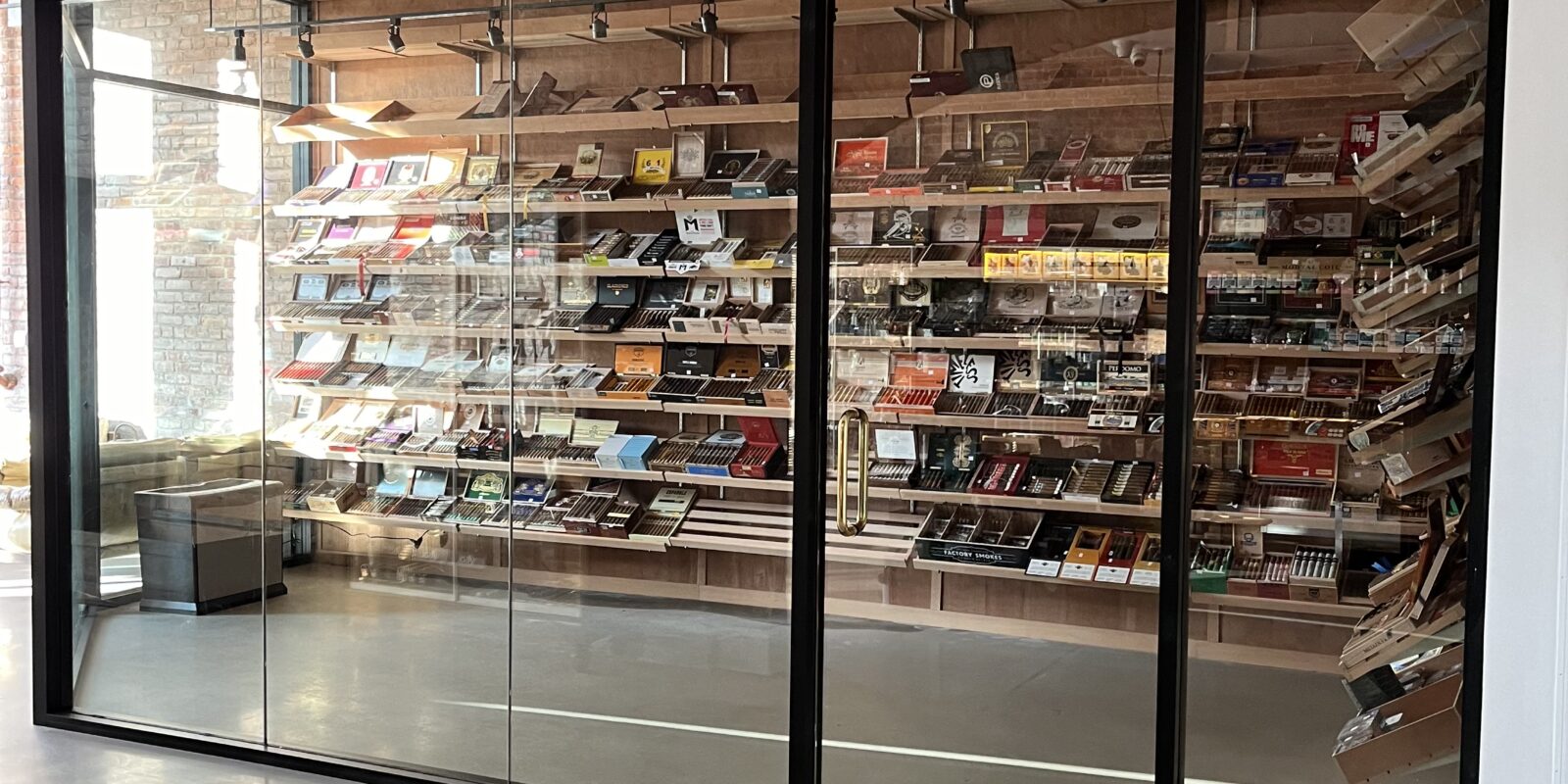 Cigar’s On Main – Beacon, NY