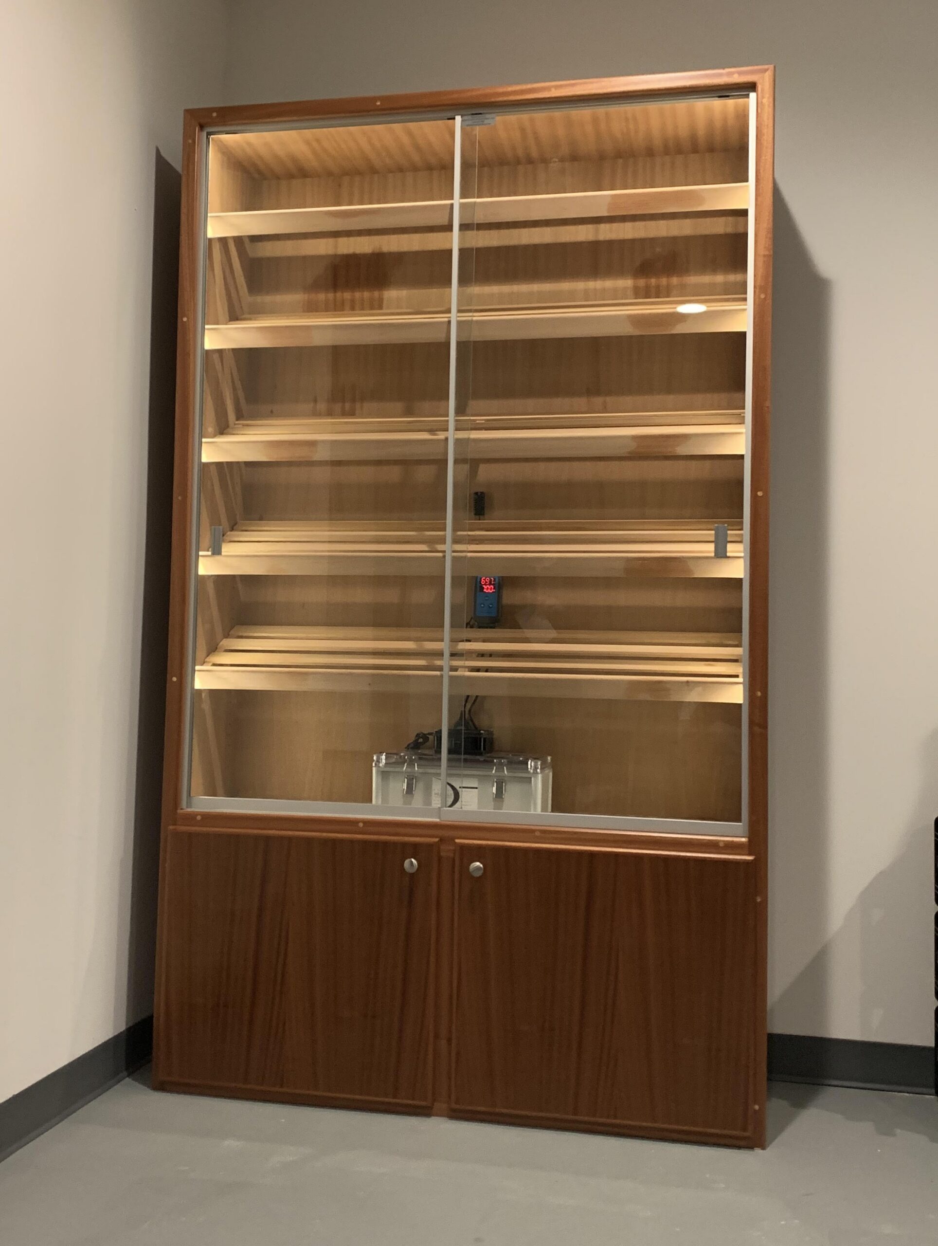 Newsham's H-684S commercial cigar humidor with clear coat finish, Spanish Cedar racks, interior lighting and HUBBLE humidification